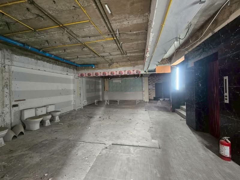 อาคารพาณิชย์ให้เช่า ติดถนนรัชดาภิเษก ทำเลศักยภาพ ใกล้ MRT สุทธิสาร (SPSAD4062), กรุงเทพ, ดินแดง, กรุงเทพ, 800 ตร.ม., ตึกแถว-อาคารพาณิชย์ ให้เช่า, โดย Agent Pla, 500394144 - DDproperty.com