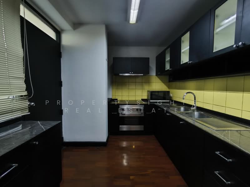Charktip Court, Bangkok, 62 Soi Sukhumvit 51, Khlongtoei Nua, Watthana, Bangkok, 3 Bedrooms, 200 sqm, Condo For Rent, by PROPERTYSIGHTS REAL ESTATE, 500394147 - DDproperty.com
