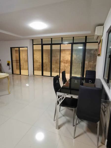 Areeya Como Bangna - Wongwaen, Samut Prakan, Mahachai Road, Bangphli Yai, Bang Plee, Samut Prakan, 3 Bedrooms, 161 sqm, Semi-Detached House (Twin House) For Sale, by ERA Thailand, 500394154 - DDproperty.com
