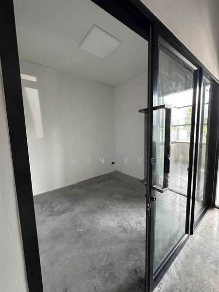 Warehouse with Office for Rent, Soi Chalerm Phrakiat Rama IX, Multiple Access Routes (SPSEVE2047), Bangkok, เฉลิมพระเกียรติรัชกาลที่ 9, Nong Bon, Prawet, Bangkok, , 540 sqm, Warehouse/Factory For Rent, by Khun Eve, 500394180 - DDproperty.com