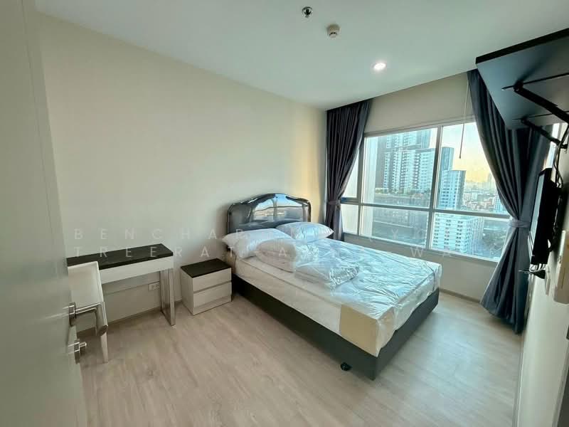 Life Ratchadapisek, Bangkok, 279 Ratchadapisaek Road, Huai Khwang, Bangkok, 2 Bedrooms, 47 sqm, Condo For Rent, by Bencharong (Yok) Treerat-a-na-wat, 500394303 - DDproperty.com