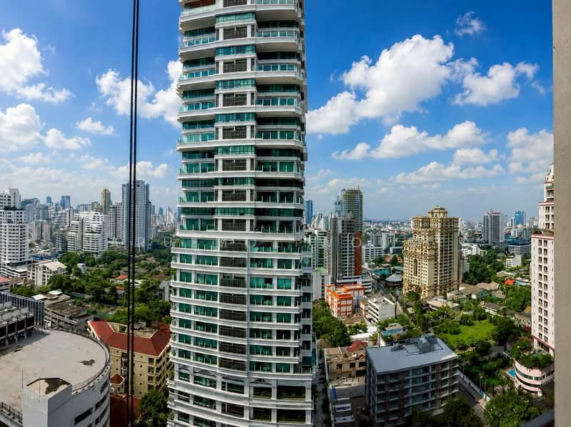 The XXXIX By Sansiri, Bangkok, 300 Soi Sukhumvit 39, Khlong Tan Nua, Watthana, Bangkok, 2 Bedrooms, 82 sqm, Condo For Rent, by Naruemol Wongta, 500394308 - DDproperty.com