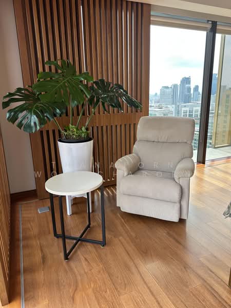 Hansar Rajdamri, Bangkok, 3-250 Soi Mahatlek Luang 2, Lumphini, Pathum Wan, Bangkok, 3 Bedrooms, 400 sqm, Condo For Rent, by Thanaporn Wongcharoen, 500394372 - DDproperty.com