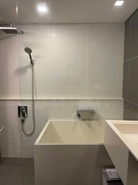 Ramada Plaza by Wyndham Bangkok Sukhumvit 48 : รามาดา พลาซ่า บาย วินด์แฮม แบงคอก สุขุมวิท 48, กรุงเทพ, 1448 359 ถ.สุขุมวิท, พระโขนง, คลองเตย, กรุงเทพ, 40 ตร.ม., คอนโด ให้เช่า, โดย Sompob Buaparungsri, 500394386 - DDproperty.com