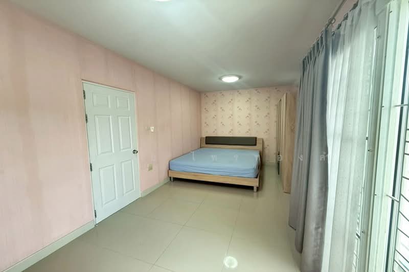หมู่บ้านนิรันดร์วิลล์ 12 ซอยวัดศรีวารีน้อย-ลาดกระบัง 54, Samut Prakan, Bang Chalong, Bang Plee, Samut Prakan, 3 Bedrooms, 92 sqm, Townhouse For Sale, by สง่าชัย ไทรทองคำ, 500394393 - DDproperty.com
