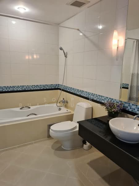 Citi Smart Sukhumvit 18, Bangkok, 366 Soi Sukhumvit 18, Sukhumvit Road, Khlong Toei, Bangkok, 2 Bedrooms, 113 sqm, Condo For Rent, by Sompob Buaparungsri, 500394396 - DDproperty.com