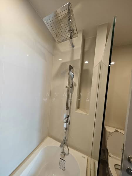 Oka Haus Sukhumvit 36, Bangkok, 3399 Rama 4 Road, Khong Tan, Khlong Toei, Bangkok, 1 Bedroom, 35 sqm, Condo For Rent, by Tanapat Jitwatcharakomol, 500394465 - DDproperty.com