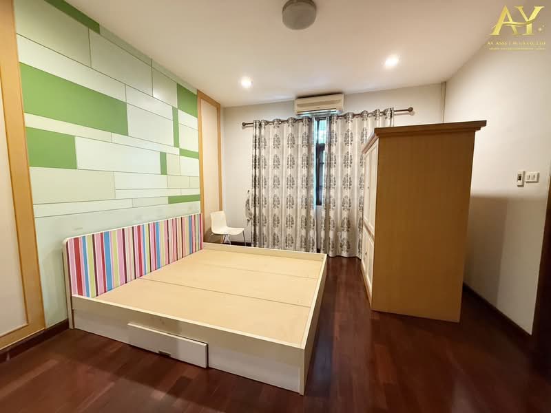 หมู่บ้านชลัฐฐา ซอยศรีนครินทร์ 24, กรุงเทพ, ศรีนครินทร์, สวนหลวง, กรุงเทพ, 274 ตร.ม., บ้านเดี่ยว ขาย, โดย ณัฎฐ์ ยศขุน, 500394508 - DDproperty.com