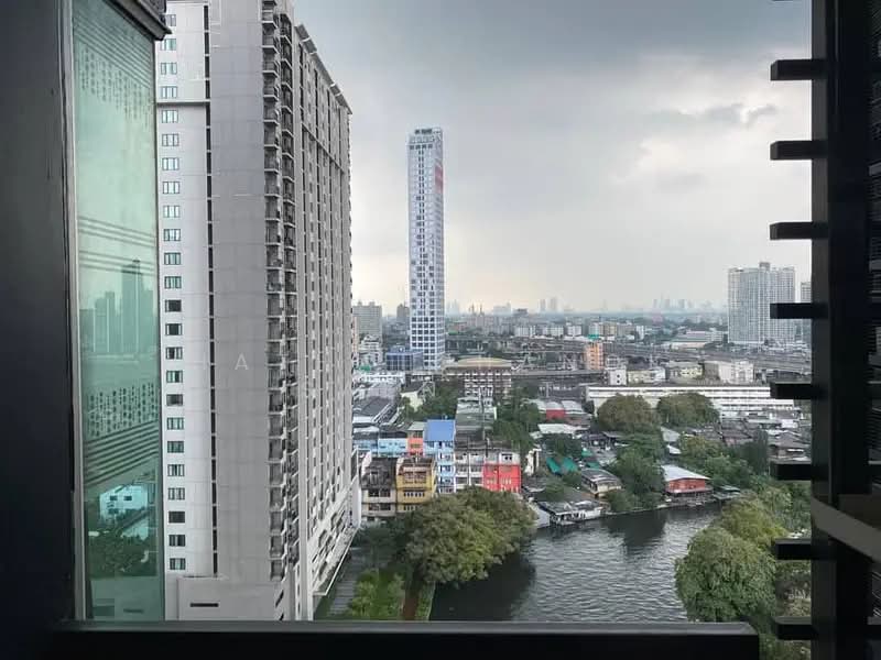 The Base Sukhumvit 77, Bangkok, 289 Sukhumvit 77 Road, Phra Kanong Nua, Watthana, Bangkok, 1 Bedroom, 30 sqm, Condo For Rent, by Hathaichanok Saenset, 500394535 - DDproperty.com