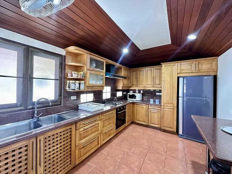 Chateau Dale Thabali, Chon Buri (Pattaya), Thappraya Rd, Nong Pru, Bang Lamung (Pattaya), Chon Buri (Pattaya), 3 Bedrooms, 230 sqm, Condo For Rent, by Patchara Srisak, 500394600 - DDproperty.com