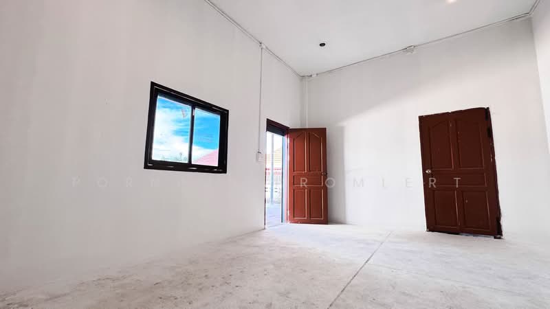 Warehouse with Office for Rent | Pattaya, Chonburi, Chon Buri (Pattaya), Nong Pru, Bang Lamung (Pattaya), Chon Buri (Pattaya), , 300 sqm, Warehouse/Factory For Rent, by Pornpun Promlert, 500394733 - DDproperty.com