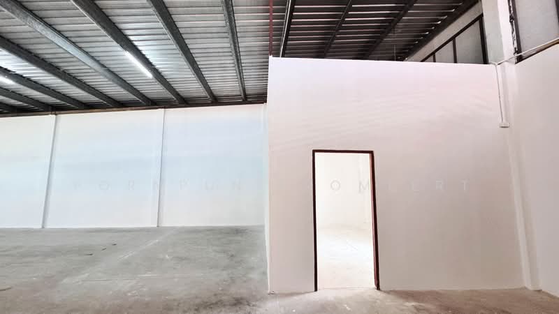 Warehouse with Office for Rent | Pattaya, Chonburi, Chon Buri (Pattaya), Nong Pru, Bang Lamung (Pattaya), Chon Buri (Pattaya), , 300 sqm, Warehouse/Factory For Rent, by Pornpun Promlert, 500394733 - DDproperty.com