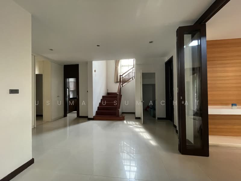 Narasiri Pattanakarn-Srinakarin, Bangkok, 878 Soi Srinakarin 20, Khlong Chan, Bang Kapi, Bangkok, 4 Bedrooms, 375 sqm, Single Detached House For Rent, by Usuma Usumachat, 500394786 - DDproperty.com