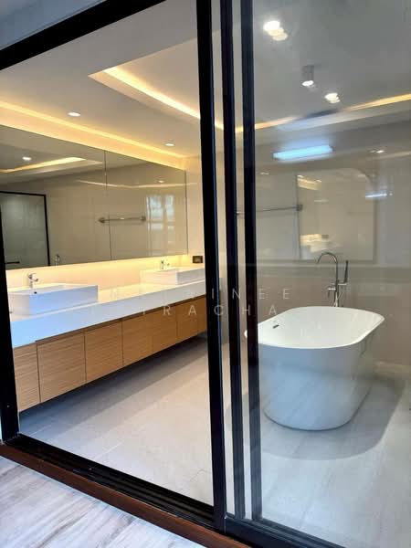 Jamy Twin Mansion, Bangkok, Soi Sukhumvit 31, Khlongtoei Nua, Watthana, Bangkok, 4 Bedrooms, 700 sqm, Apartment For Rent, by Natrinee Aphirachatanon, 500394843 - DDproperty.com
