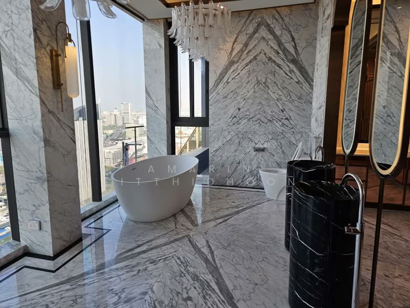 The Esse at Singha Complex, Bangkok, 1788 New Petchaburi Rd, Khlongtoei Nua, Watthana, Bangkok, 3 Bedrooms, 244 sqm, Condo For Rent, by Amarin Sitthidhoon, 500394864 - DDproperty.com