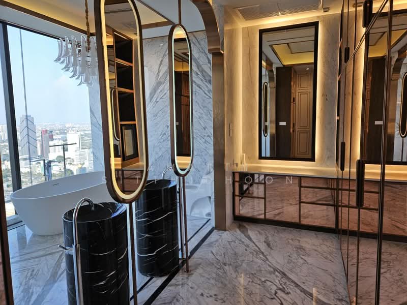 The Esse at Singha Complex, Bangkok, 1788 New Petchaburi Rd, Khlongtoei Nua, Watthana, Bangkok, 3 Bedrooms, 244 sqm, Condo For Rent, by Amarin Sitthidhoon, 500394864 - DDproperty.com