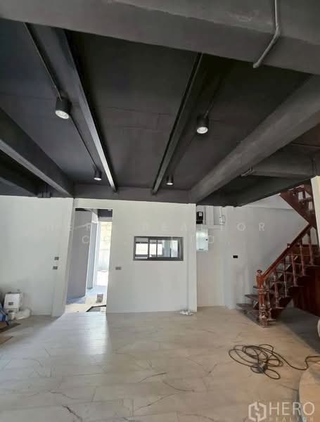ให้เช่า บ้านเดี่ยว 2 ชั้น ปรับปรุงใหม่ ใกล้ BTS ปุณณวิถี HRE00993, กรุงเทพ, บางจาก, พระโขนง, กรุงเทพ, 240 ตร.ม., ตึกแถว-อาคารพาณิชย์ ให้เช่า, โดย Hero Realtor Co., Ltd., 500394890 - DDproperty.com