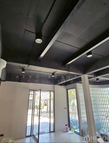 ให้เช่า บ้านเดี่ยว 2 ชั้น ปรับปรุงใหม่ ใกล้ BTS ปุณณวิถี HRE00993, กรุงเทพ, บางจาก, พระโขนง, กรุงเทพ, 240 ตร.ม., ตึกแถว-อาคารพาณิชย์ ให้เช่า, โดย Hero Realtor Co., Ltd., 500394890 - DDproperty.com