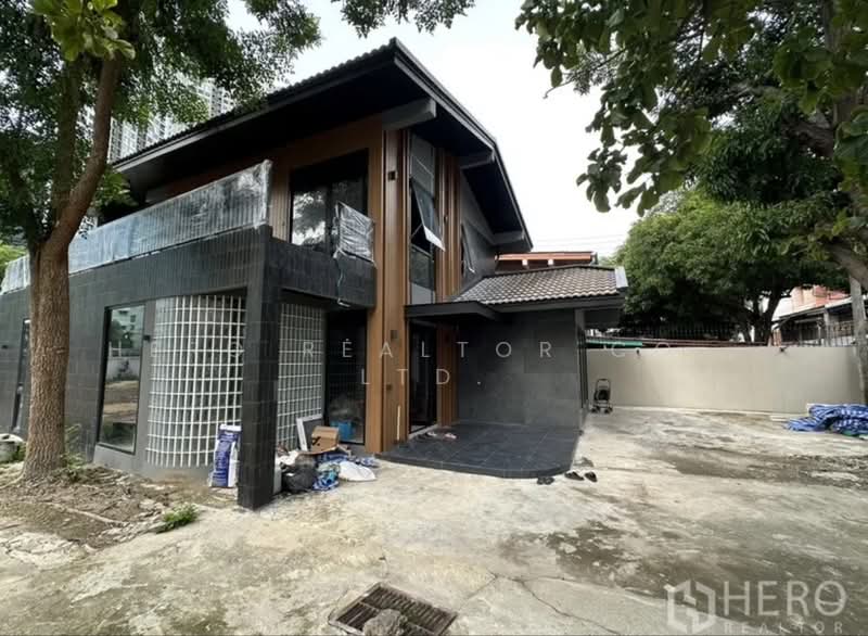 ให้เช่า บ้านเดี่ยว 2 ชั้น ปรับปรุงใหม่ ใกล้ BTS ปุณณวิถี HRE00993, กรุงเทพ, บางจาก, พระโขนง, กรุงเทพ, 240 ตร.ม., ตึกแถว-อาคารพาณิชย์ ให้เช่า, โดย Hero Realtor Co., Ltd., 500394890 - DDproperty.com