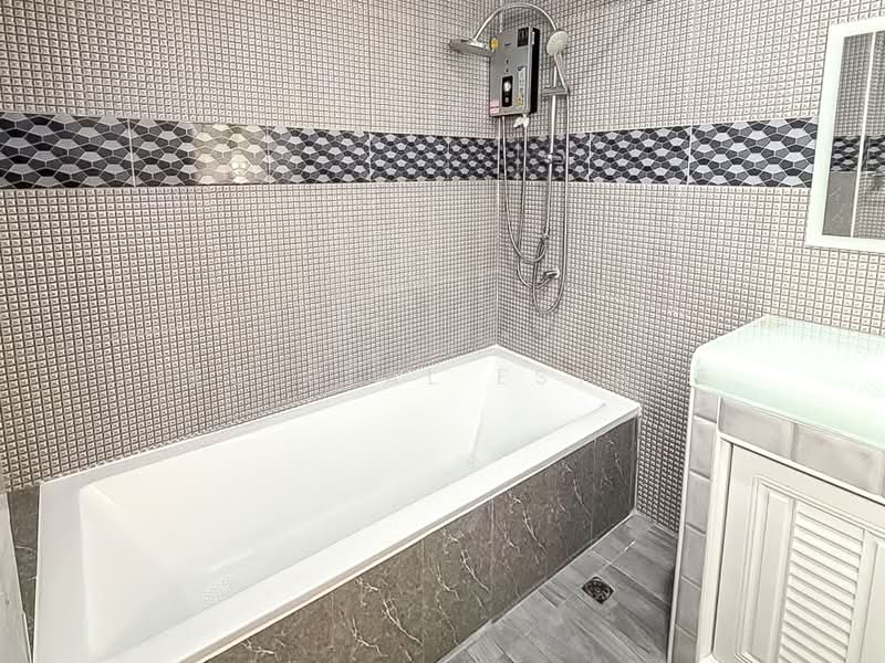 House for Sale Nong Pla Lai East Pattaya 3Bedroom, Chon Buri (Pattaya), Bang Lamung, Bang Lamung (Pattaya), Chon Buri (Pattaya), 3 Bedrooms, 316 sqm, Single Detached House For Sale, by PLC Real Estate, 500394940 - DDproperty.com
