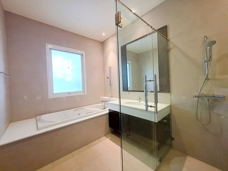 บ้านหรู สนามกอล์ฟ กรุงกวี, Pathum Thani, Bang Yitho, Thanyaburi, Pathum Thani, 4 Bedrooms, 428 sqm, Single Detached House For Sale, by คุณวิญญุดา เหล่าสันน์, 500394960 - DDproperty.com