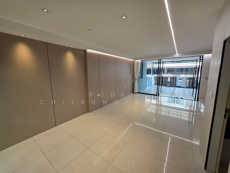3-Storey Townhome for Rent – Near MRT Lat Phrao, Bangkok, Jom Phon, Chatuchak, Bangkok, , 240 sqm, Shophouse For Rent, by Pudis Chitrungsakorn, 500394994 - DDproperty.com