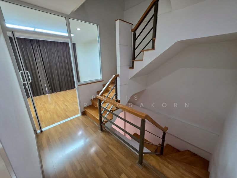 3-Storey Townhome for Rent – Near MRT Lat Phrao, Bangkok, Jom Phon, Chatuchak, Bangkok, , 240 sqm, Shophouse For Rent, by Pudis Chitrungsakorn, 500394994 - DDproperty.com