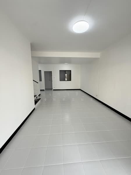 Baan Pruksa 40 Rangsit Klong 3, Pathum Thani, Soi Batanee Village, Khlong Sam, Khlong Luang, Pathum Thani, 3 Bedrooms, 90 sqm, Townhouse For Sale, by เกวลี สิงห์ต๊ะน๊ะ, 500395074 - DDproperty.com