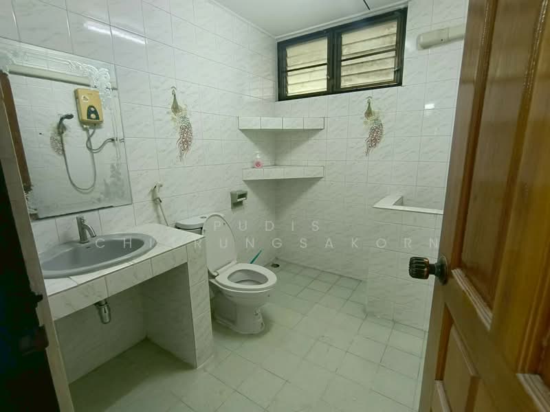 Townhouse ให้เช่า สาธุประดิษฐ์ – ถ.จันทร์, กรุงเทพ, ช่องนนทรี, ยานนาวา, กรุงเทพ, 400 ตร.ม., ตึกแถว-อาคารพาณิชย์ ให้เช่า, โดย Pudis Chitrungsakorn, 500395115 - DDproperty.com