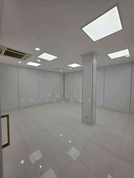 4-Unit Commercial Building for Rent – Rama 3, Nang Linchi, Naradhiwas Rajanagarindra, Bangkok, Chong Nonsi, Yan Nawa, Bangkok, , 1,147 sqm, Shophouse For Rent, by Pudis Chitrungsakorn, 500395150 - DDproperty.com