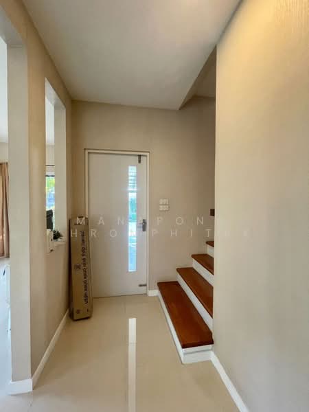 Mantana Kalapapruk-Wongwaen, Bangkok, 379 Kanchanaphisek Road, Lak Song, Bang Khae, Bangkok, 3 Bedrooms, 204 sqm, Single Detached House For Sale, by Manapong Phromphitak, 500395197 - DDproperty.com