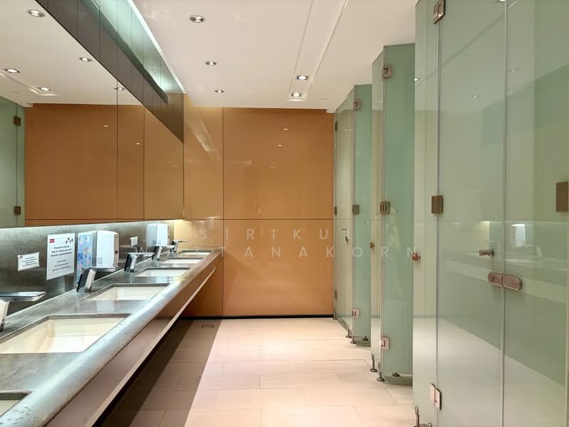 Grade A Office, with skywalk access from BTS St. Louis, Bangkok, Yan Nawa, Sathon, Bangkok, , 950 sqm, Office Space For Rent, by Sirikul Wattanakorn, 500395216 - DDproperty.com