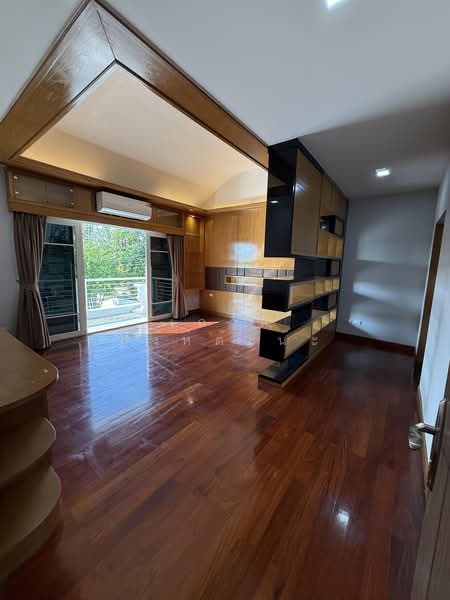 Sena Village Rangsit-Tiwanon, Pathum Thani, Bangbuathong-Bangpoon Road, Bang Phun, Muang Pathum Thani, Pathum Thani, 5 Bedrooms, 300 sqm, Single Detached House For Sale, by เกวลี สิงห์ต๊ะน๊ะ, 500395219 - DDproperty.com