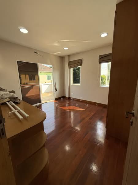 Sena Village Rangsit-Tiwanon, Pathum Thani, Bangbuathong-Bangpoon Road, Bang Phun, Muang Pathum Thani, Pathum Thani, 5 Bedrooms, 300 sqm, Single Detached House For Sale, by เกวลี สิงห์ต๊ะน๊ะ, 500395219 - DDproperty.com