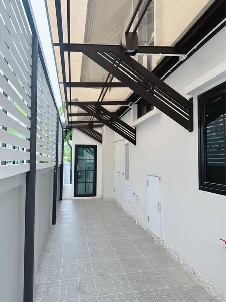 Britannia Bangna Suvarnabhumi (km.26) : บริทาเนีย บางนา สุวรรณภูมิ (กม.26), สมุทรปราการ, 42 ถนนวัดบางบ่อ, บางบ่อ, บางบ่อ, สมุทรปราการ, 245 ตร.ม., บ้านเดี่ยว ขาย, โดย คุณ วิญากร, 500395265 - DDproperty.com