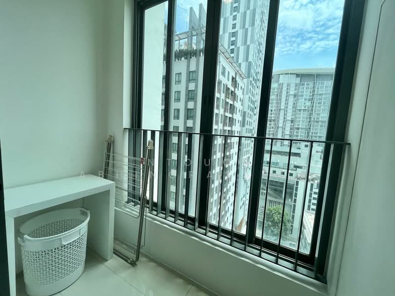 IDEO MOBI Sukhumvit 81, Bangkok, 2097 Sukhumvit Road, Bang Chak, Phra Khanong, Bangkok, 1 Bedroom, 31 sqm, Condo For Rent, by Intouch Abhinorasaeth, 500395330 - DDproperty.com