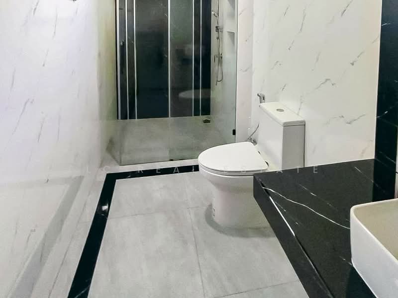 House for Sale Nong Pla Lai East Pattaya 4Bedroom, Chon Buri (Pattaya), Bang Lamung, Bang Lamung (Pattaya), Chon Buri (Pattaya), 4 Bedrooms, 195 sqm, Single Detached House For Sale, by PLC Real Estate, 500395347 - DDproperty.com