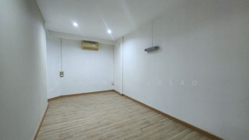 undefined, Bangkok, Bang Pong Pang, Yan Nawa, Bangkok, 3 Bedrooms, 200 sqm, Townhouse For Sale, by Sataporn Jalao, 500395404 - DDproperty.com