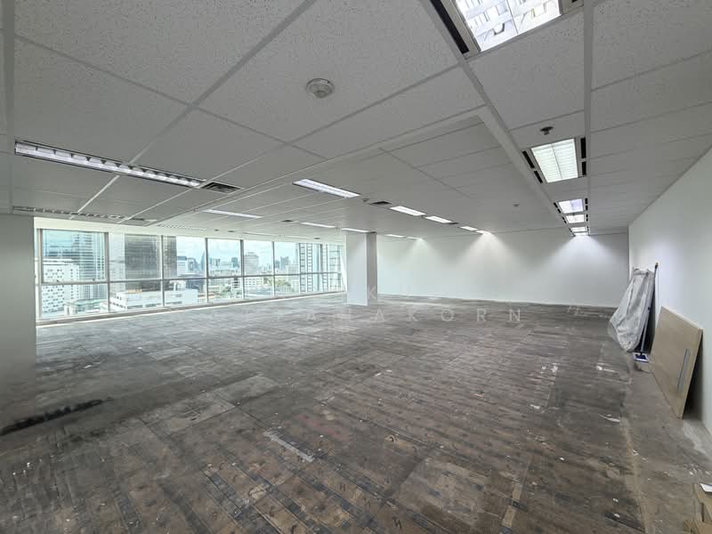 Premium Renovated Office, 680B/sqm, 100m to BTS Sala Daeng or 400 m to MRT Silom, Bangkok, Silom, Bang Rak, Bangkok, , 140 sqm, Office Space For Rent, by Sirikul Wattanakorn, 500395420 - DDproperty.com