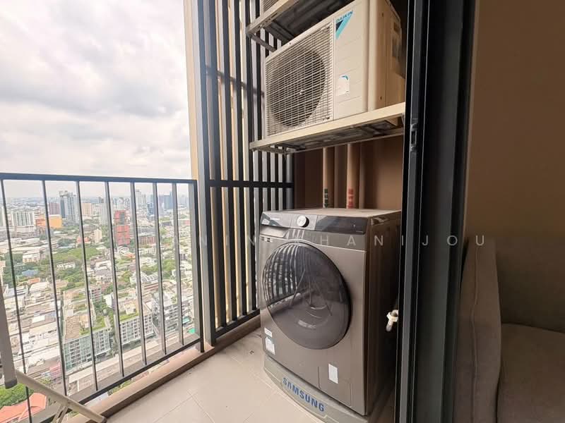 Oka Haus Sukhumvit 36, Bangkok, 3399 Rama 4 Road, Khong Tan, Khlong Toei, Bangkok, 1 Bedroom, 34 sqm, Condo For Rent, by Chayanin Khanijou, 500395441 - DDproperty.com