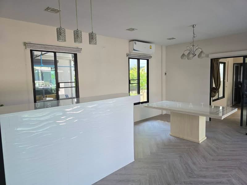 Burasiri Wongwaen-On Nut, Samut Prakan, Soi Kanchanaphisek 39, Kanchanaphisek Road, Rachathewa, Bang Plee, Samut Prakan, 6 Bedrooms, 600 sqm, Single Detached House For Rent, by Usuma Usumachat, 500395549 - DDproperty.com