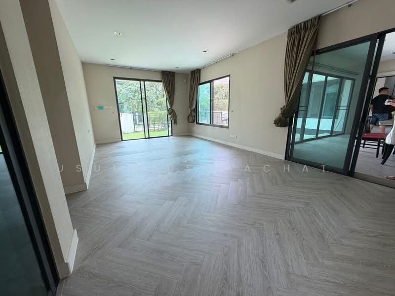Burasiri Wongwaen-On Nut, Samut Prakan, Soi Kanchanaphisek 39, Kanchanaphisek Road, Rachathewa, Bang Plee, Samut Prakan, 6 Bedrooms, 600 sqm, Single Detached House For Rent, by Usuma Usumachat, 500395549 - DDproperty.com