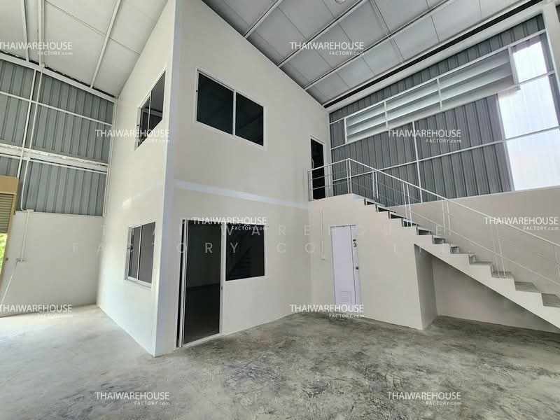 ขายโรงงานพร้อมโกดัง ลาดสวาย ลำลูกกา ปทุมธานี พื้นที่ 250 ตร.ม. รถตู้คอนเทนเนอร์ 20 ฟุตเข้าได้, ปทุมธานี, ลาดสวาย, ลำลูกกา, ปทุมธานี, 250 ตร.ม., โกดัง-โรงงาน ขาย, โดย THAI WAREHOUSE FACTORY CO., LTD., 500395572 - DDproperty.com