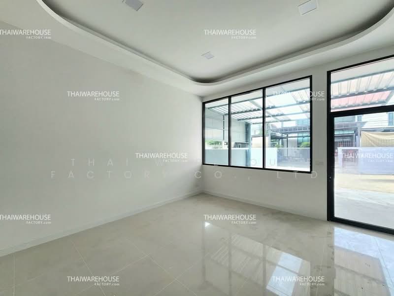 ขายโรงงานพร้อมโกดัง ลาดสวาย ลำลูกกา ปทุมธานี พื้นที่ 434 ตร.ม. ติดถนนใหญ่ รองรับรถตู้คอนเทนเนอร์ 40, ปทุมธานี, ลาดสวาย, ลำลูกกา, ปทุมธานี, 434 ตร.ม., โกดัง-โรงงาน ขาย, โดย THAI WAREHOUSE FACTORY CO., LTD., 500395669 - DDproperty.com