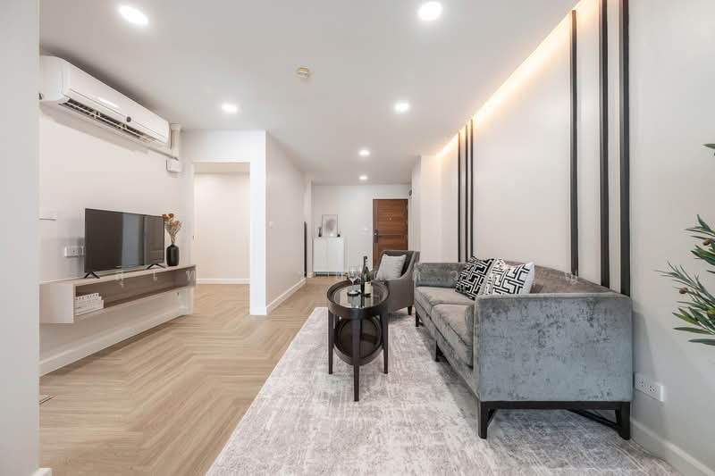 The Niche Sukhumvit 49, Bangkok, Sukhumvit, Khlong Tan Nua, Watthana, Bangkok, 2 Bedrooms, 63 sqm, Condo For Sale, by Sutep Rodduaybun, 500395697 - DDproperty.com