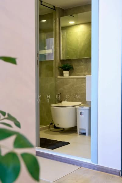 SOHO Bangkok Ratchada, Bangkok, 74 Pracha Rat Bamphen Rd, Huai Khwang, Bangkok, 2 Bedrooms, 48 sqm, Condo For Rent, by Phoom Imruangsri, 500395730 - DDproperty.com