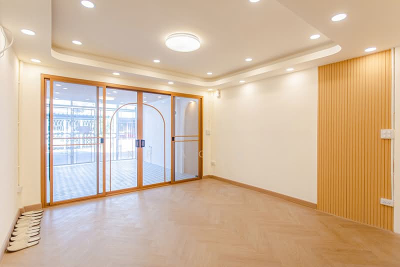 ทาวน์เฮาส์ ซอยลาดพร้าว 63, Bangkok, Saphan Song, Wang Thonglang, Bangkok, 2 Bedrooms, 100 sqm, Townhouse For Sale, by NR AGENT, 500395747 - DDproperty.com