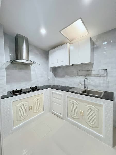 Golden Town Ramintra – Khubon, Bangkok, Soi Khubon 27, Tha Rang, Bang Khen, Bangkok, 3 Bedrooms, 100 sqm, Townhouse For Sale, by NR AGENT, 500395759 - DDproperty.com