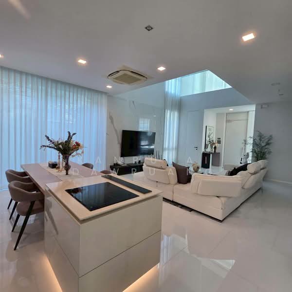 VIVE Ekkamai-Ramintra, Bangkok, Soi Yothin Phatthana 3, Nawamin, Bueng Kum, Bangkok, 3 Bedrooms, 371 sqm, Single Detached House For Sale, by Kanrutai Dawruang, 500395761 - DDproperty.com
