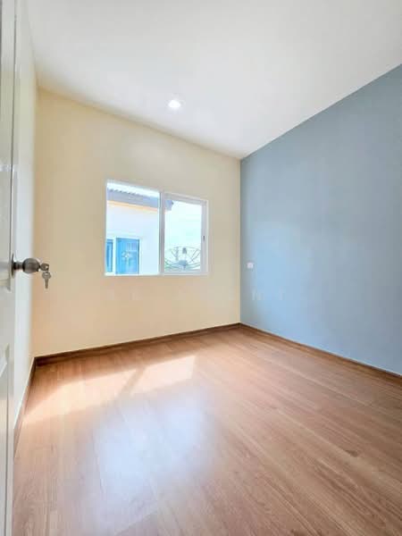 Golden Town Srinakarin-Sukhumvit, Samut Prakan, 133 Moo 4, Bang Mueng, Muang Samut Prakarn, Samut Prakan, 4 Bedrooms, 105 sqm, Townhouse For Sale, by NR AGENT, 500395770 - DDproperty.com